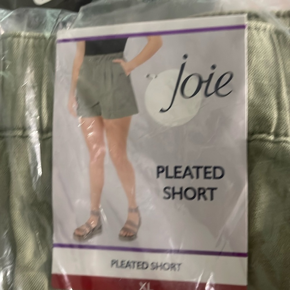 Woman shorts
